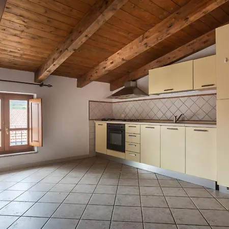 Grande Casa Nel Villaggio Scano Montiferro