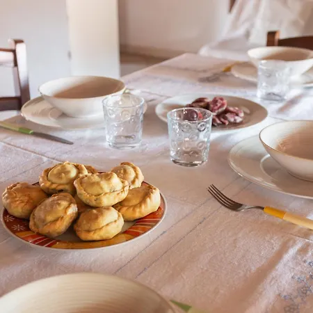 Vakantiehuis Grande Casa Nel Villaggio Scano Montiferro