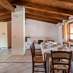 Grande Casa Nel Villaggio