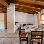Grande Casa Nel Villaggio Dom wakacyjny *