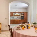 Grande Casa Nel Villaggio Scano Montiferro