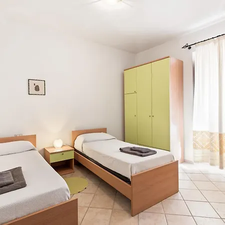 Grande Casa Nel Villaggio Scano Montiferro