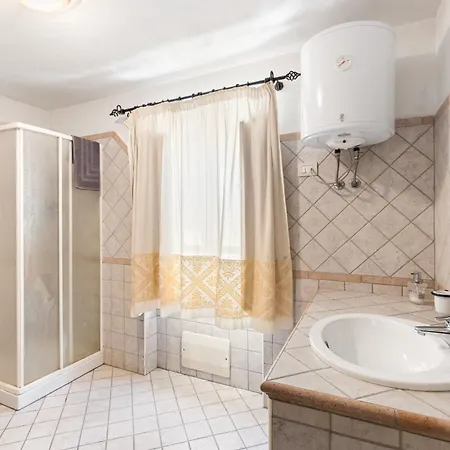 Grande Casa Nel Villaggio * Scano Montiferro