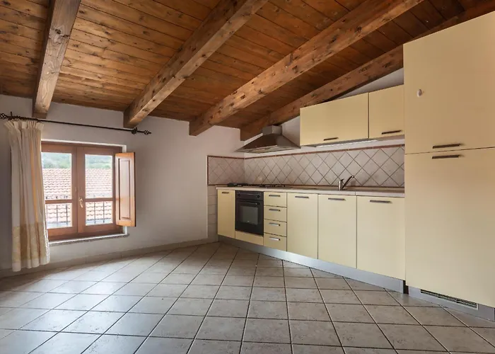 Grande Casa Nel Villaggio Scano Montiferro